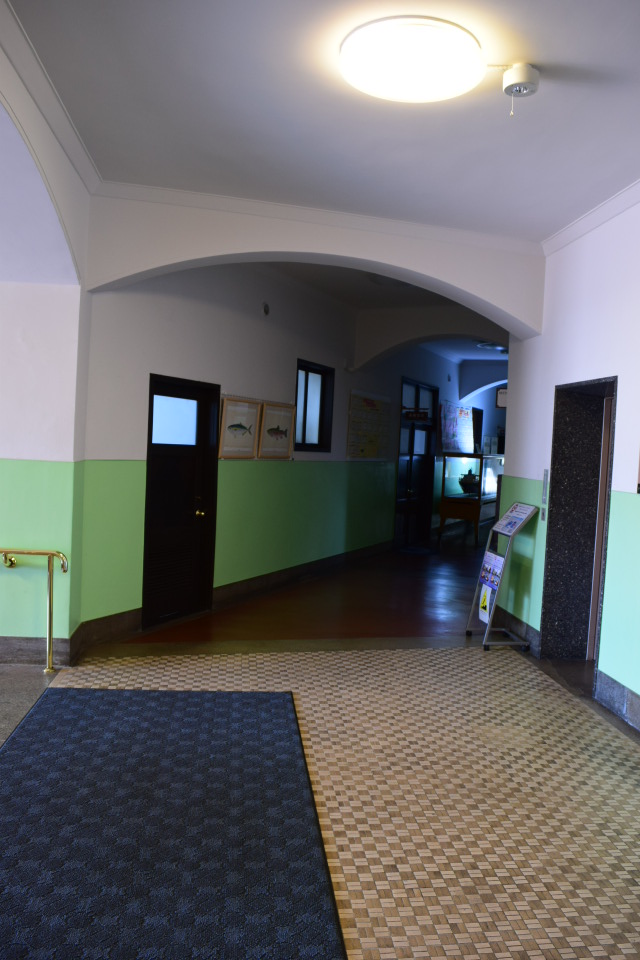 福岡県北九州市戸畑のニッスイパイオニア館(昭和モダン建築探訪)_f0142606_6124148.jpg