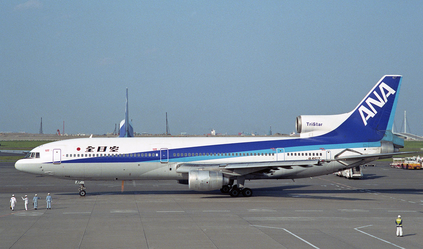 Lockheed L-1011-385-1 TriStar 1 / JA8517 : SKY LOUNGE GARDEN