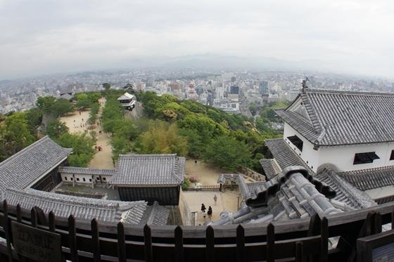 15-078:天守閣の窓から見たい物_f0233328_08073247.jpg