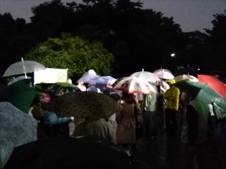 2015/6/5　雨の中、約1900人が国会・官邸前で抗議_c0024539_0214630.jpg