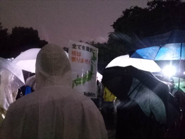 2015/6/5　雨の中、約1900人が国会・官邸前で抗議_c0024539_0214723.jpg