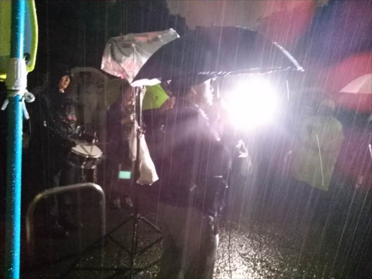 2015/6/5　雨の中、約1900人が国会・官邸前で抗議_c0024539_022115.jpg