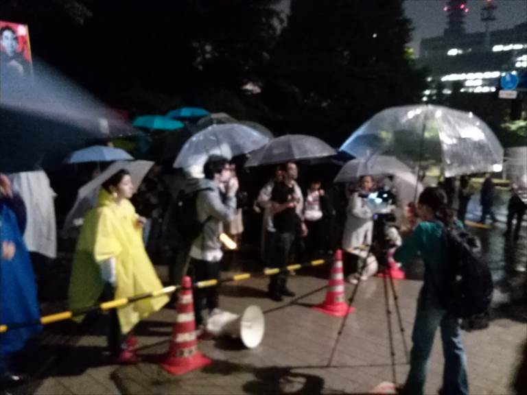 2015/6/5　雨の中、約1900人が国会・官邸前で抗議_c0024539_0221665.jpg