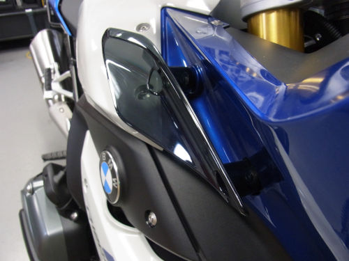 まもなく例のバイクがデビューしますね。_e0254365_1811643.jpg
