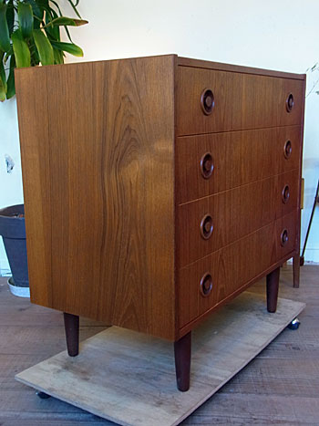 chest_c0139773_18373241.jpg