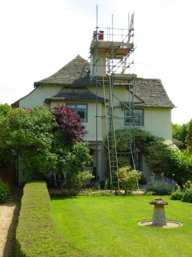 イギリスの古民家から学ぶ 長く住める家の自然素材の組み合わせ コッツウォルズ すべての家族に快適さと喜びをつくる マルデコ