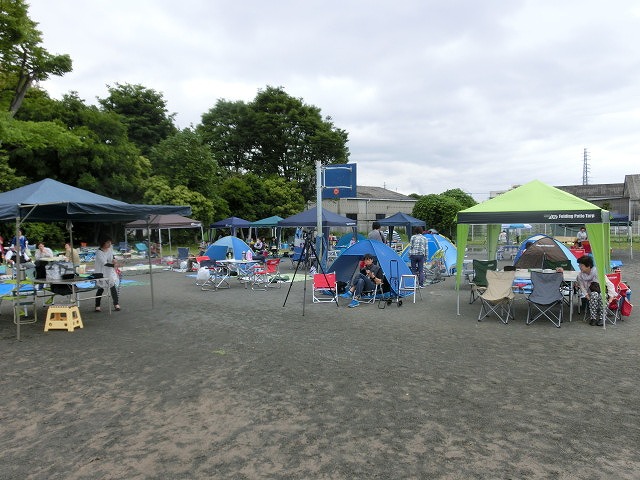 明け方までの雨で準備・運営が大変だった今泉小の運動会_f0141310_70291.jpg