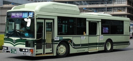 京都市交通局の富士7E_e0030537_00360335.jpg