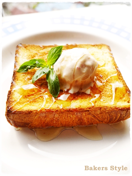 ハニートースト アイスのせ Bakers Style