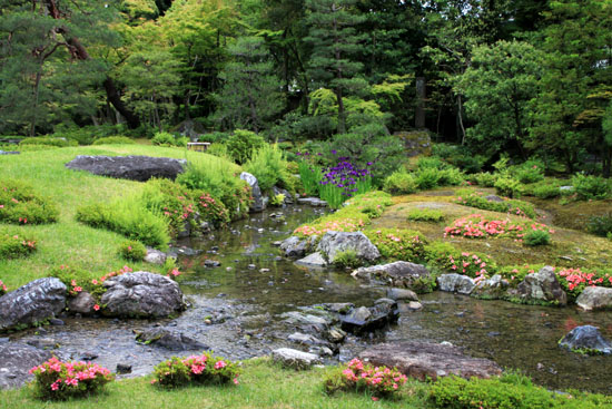 無鄰庵 緑いっぱい_e0048413_2015311.jpg
