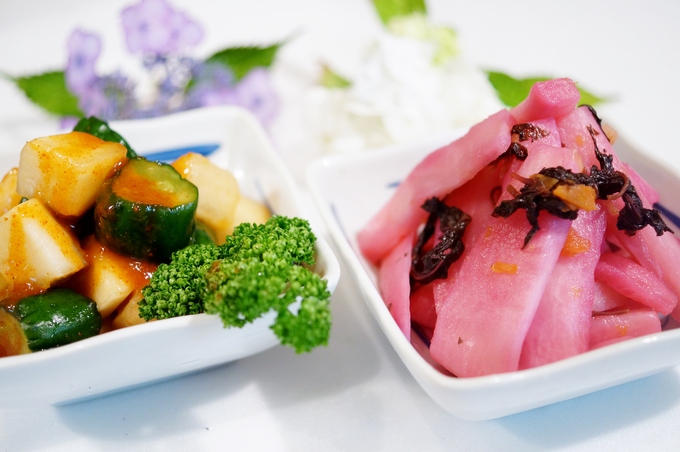 自家製保存食【簡単！美味しい！大根の漬物２種を同時に作っちゃう裏ワザ！！】【ツクレポお礼】です♪_b0033423_2173988.jpg