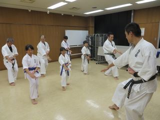 木曜空手 前田教室・手稲教室_c0118332_2247655.jpg