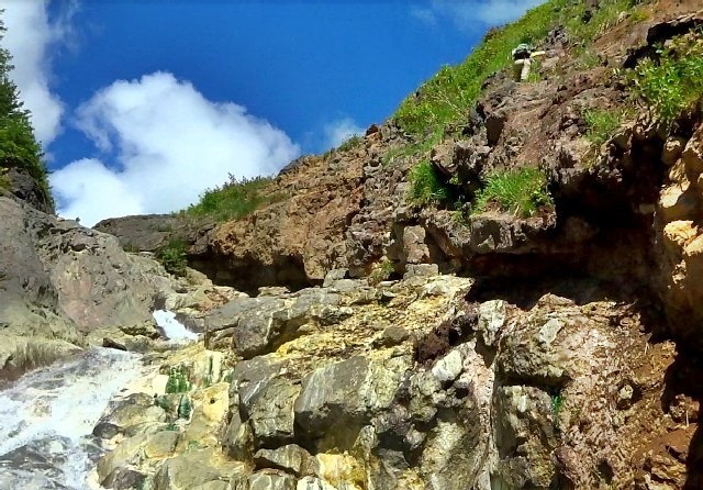 日本最強の酸性泉　香草温泉を探して_b0122448_20465190.jpg