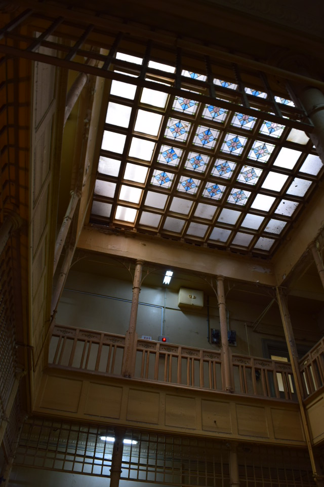 福岡県北九州市若松の上野海運ビル(大正モダン建築探訪)_f0142606_8341530.jpg