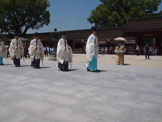 太宰府天満宮　月例祭お詣りと菖蒲の花見　！！！_b0124456_21473280.jpg