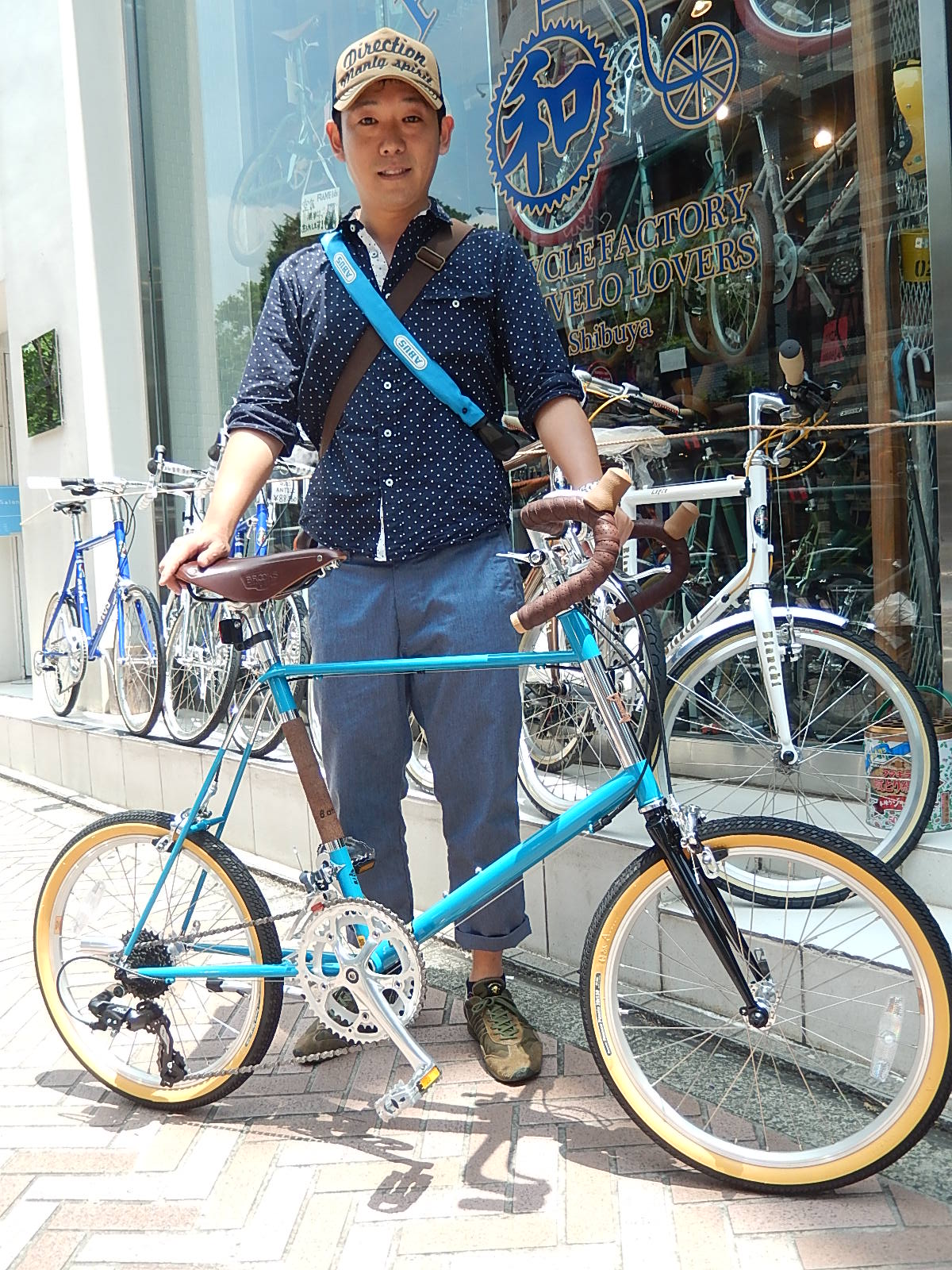 6月13日 渋谷 原宿 の自転車屋 FLAME bike前です_e0188759_147965.jpg