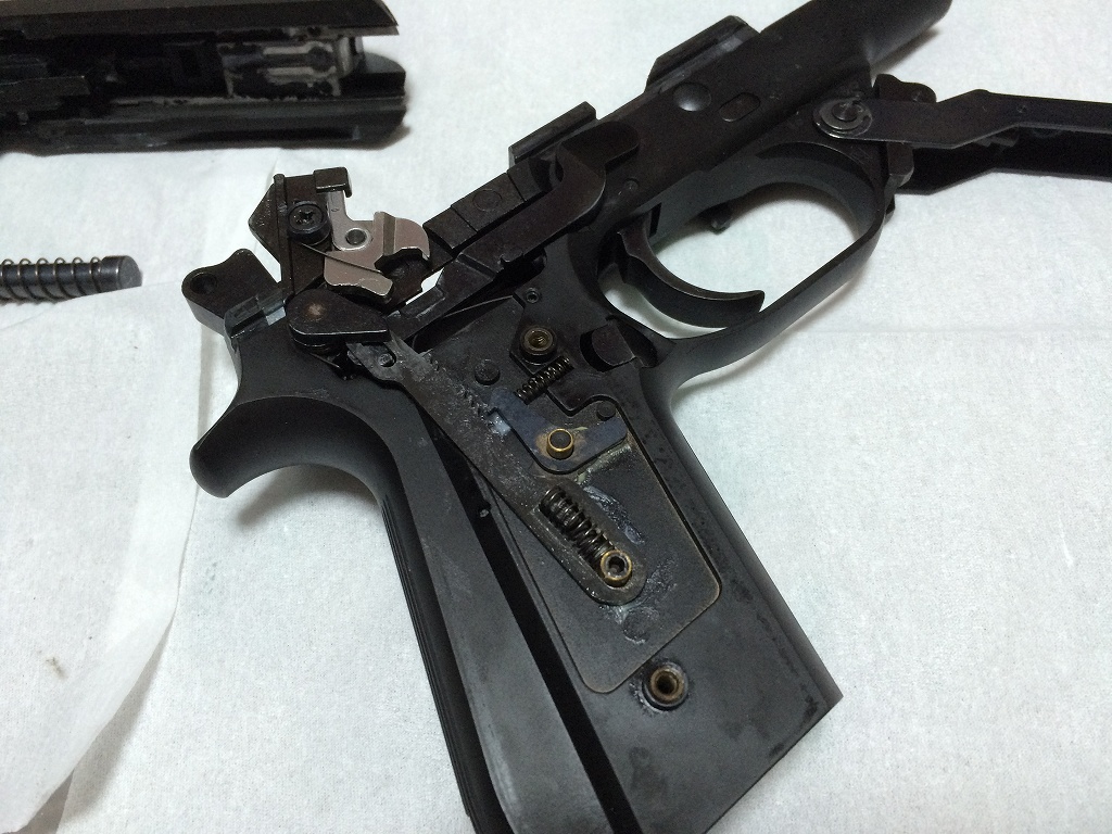 KSC M93RⅡのセミが不安定（2～3バーストになる）を解消する