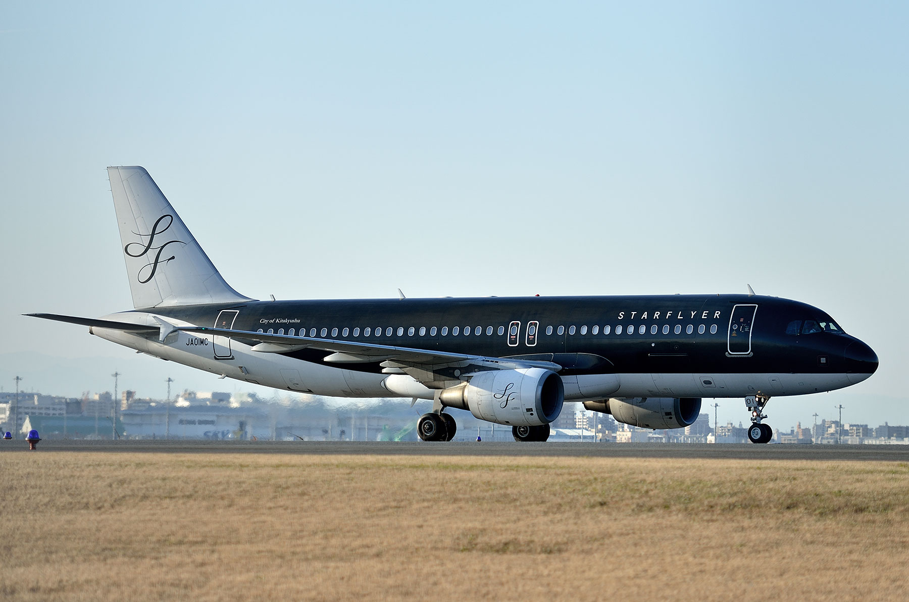 AIRBUS A320 / JA01MC : SKY LOUNGE GARDEN -transporter side- AIRBUS A320 / JA01MC : SKY LOUNGE GARDEN -transporter side-