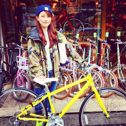 ☆今日のバイシクルガール10本立て☆ 自転車女子 おしゃれ 自転車ガール ミニベロ クロスバイク ロード _b0212032_20205850.jpg