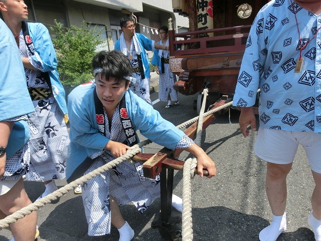 今年も駿河台三丁目は50名で参加 吉原祇園祭で西仲町さんの山車の引き回し_f0141310_717335.jpg