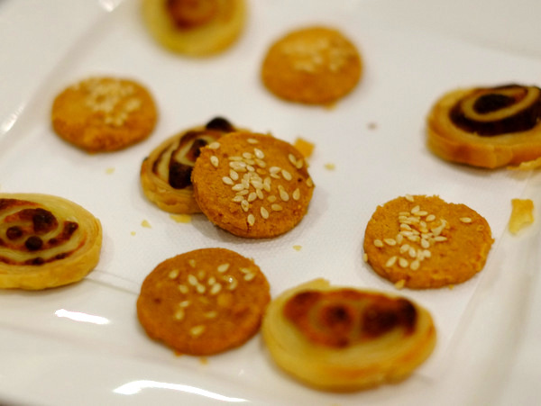 「ニューカレドニア 地元の人が通うAu P\'tit Cafe(オープティカフェ)」_a0000029_21494374.jpg