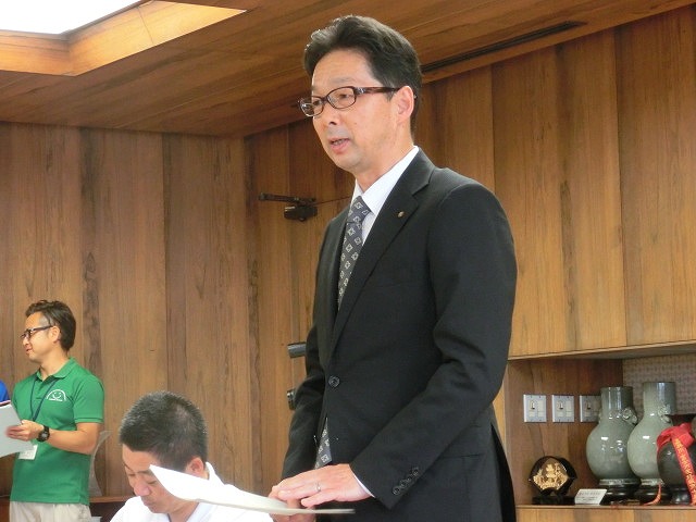 全日本アルティメット選手権に出場する市内の男女チームが副市長を表敬訪問_f0141310_7533336.jpg