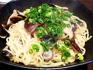 中華蕎麦 奨 津田店@西津田 ★☆ (奥出雲しいたけとしじみの焼きラーメン)_f0080612_2053490.jpg