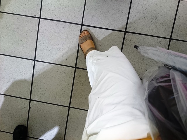 雨で滑ってこけた・・・_e0167593_13754.jpg
