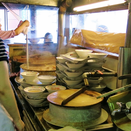 丸星ラーメン・中華そばセンター_b0083801_14331415.jpg