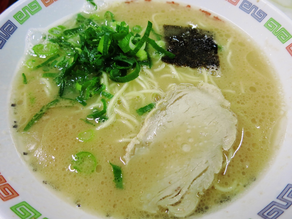 丸星ラーメン・中華そばセンター_b0083801_14364367.jpg
