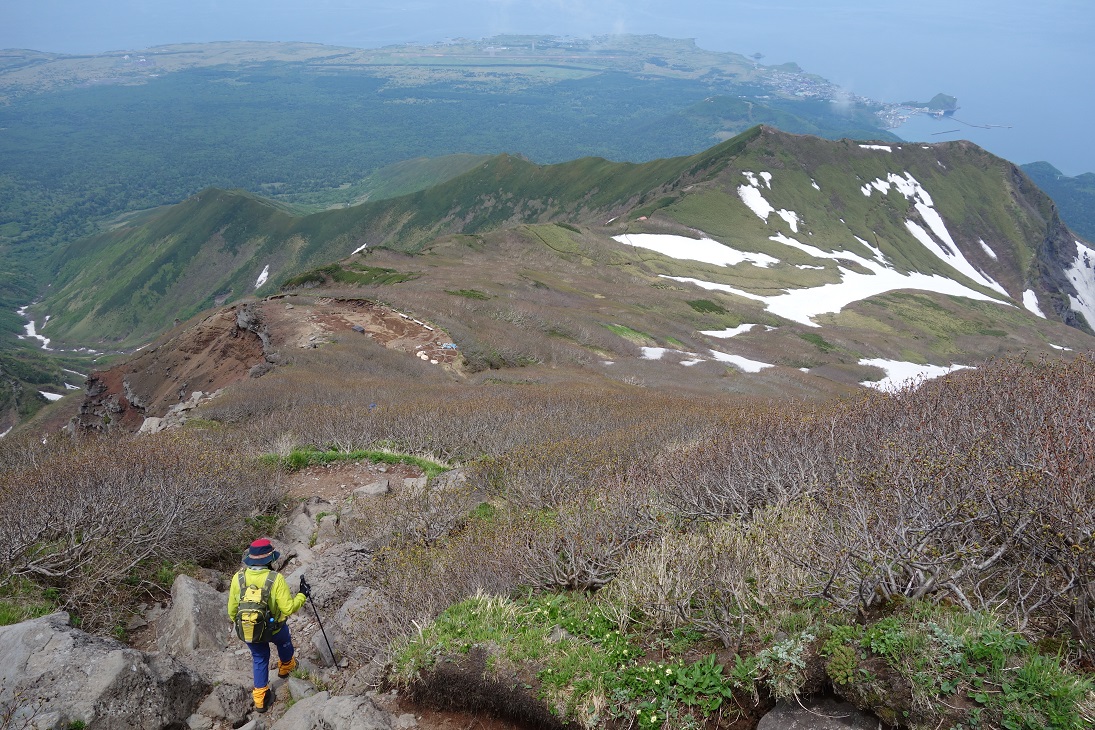 △　日本最北の百名山・利尻岳登山(個人山行)　△　_f0348933_22424196.jpg