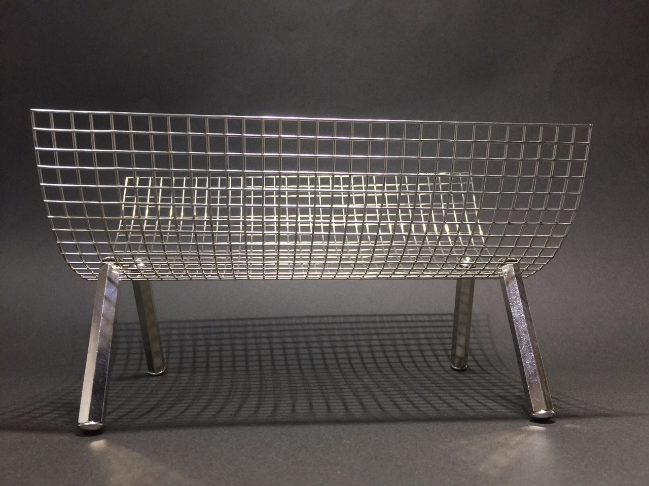 Welded Wireと六角棒脚でWood Stove_f0113727_9254959.jpg