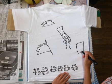 6月の作品紹介もうひとりの私 tシャツに絵を描こう アトリエチビ 6月の作品紹介もうひとりの私 tシャツに絵を描こう アトリエチビ