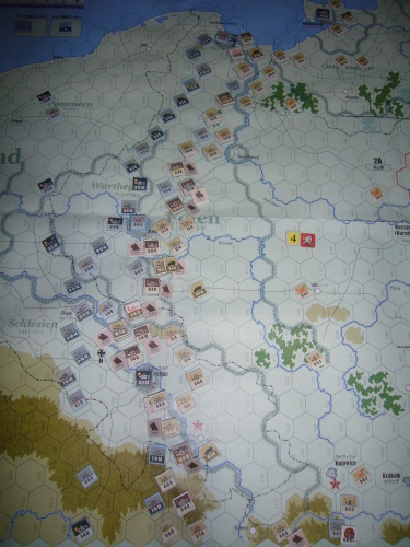 コマンドマガジン最新123号：第三帝国最後の戦い Vistula-Oder-Berlin: Eastern Front 1945に対する間接アプローチ〔リプレイ写真３〜５ターン〕_b0173672_22073360.jpg