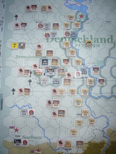 コマンドマガジン最新123号：第三帝国最後の戦い Vistula-Oder-Berlin: Eastern Front 1945に対する間接アプローチ〔リプレイ写真６〜７ターン〕_b0173672_23281381.jpg