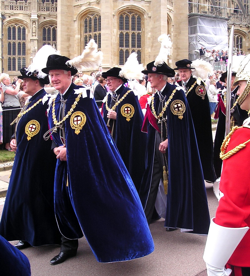 嘉德騎士團(Knight of the Garter)_e0040579_0444485.jpg