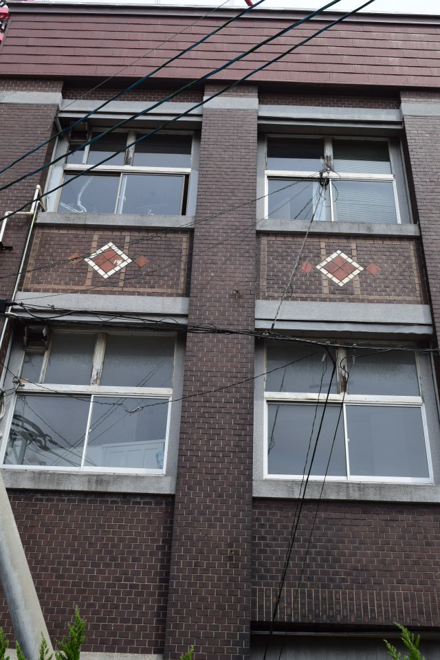 福岡県北九州市若松の杤木ビル(大正モダン建築探訪)_f0142606_842064.jpg