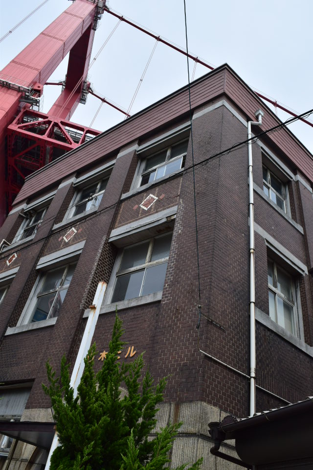 福岡県北九州市若松の杤木ビル(大正モダン建築探訪)_f0142606_905473.jpg