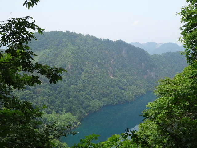 沼沢湖一周、惣山・前山に登る_c0141223_14104478.jpg