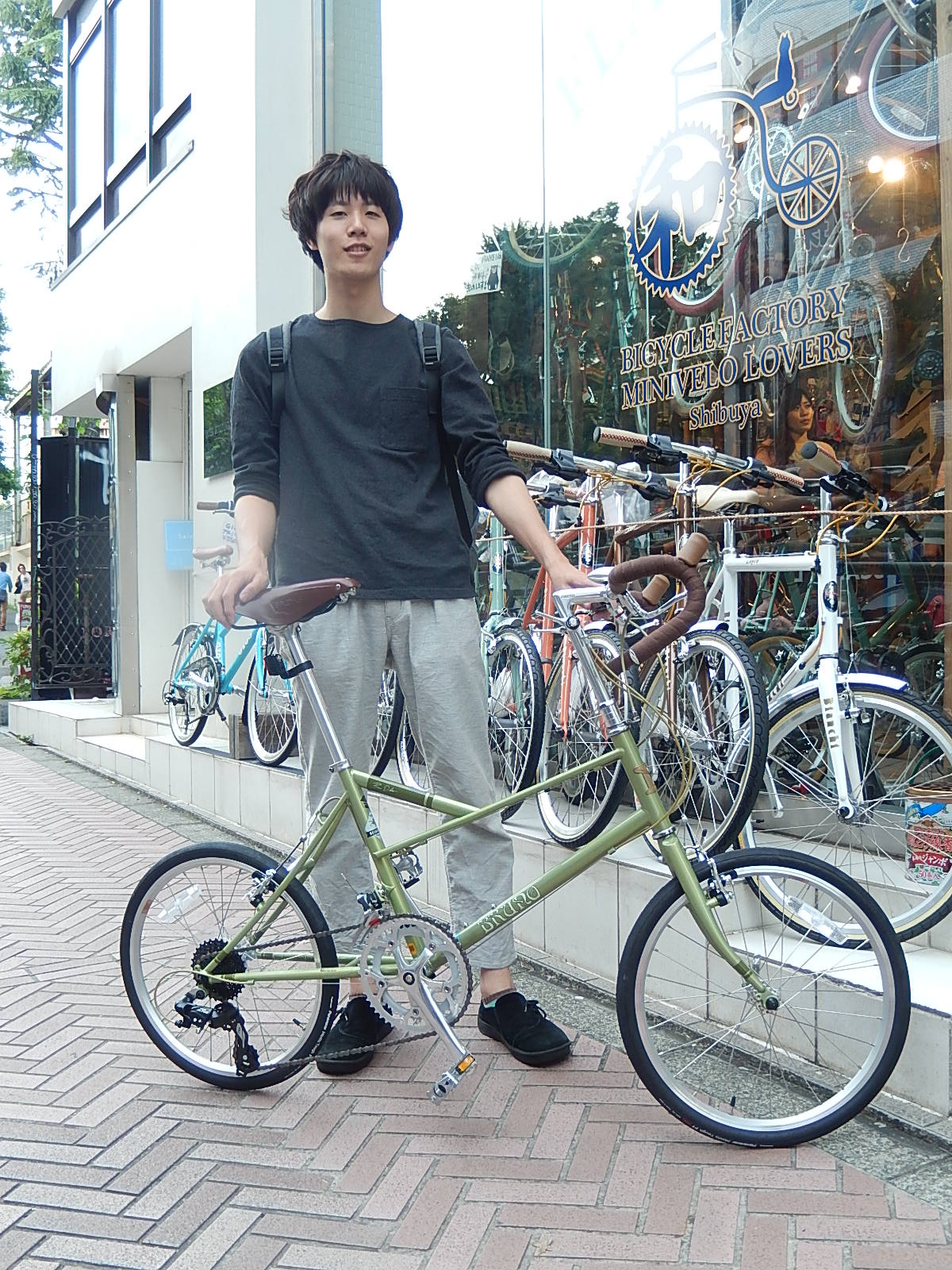 6月20日　渋谷　原宿　の自転車屋　FLAME bike前です_e0188759_19133545.jpg