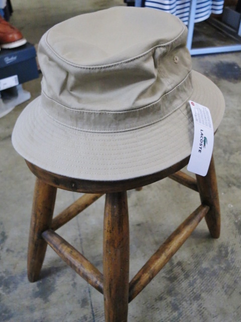 お久しぶりです。。。LACOSTE CAP です! お久しぶりです。。。LACOSTE HAT です!!_d0152280_17211524.jpg