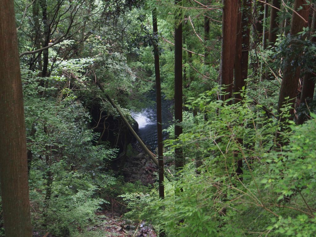 百間滝の岩清水_e0200287_20244428.jpg