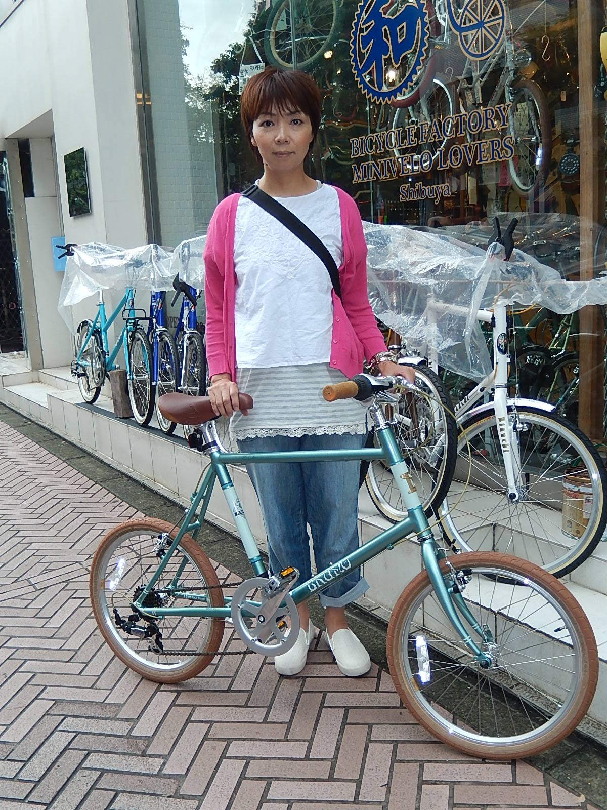 6月21日　渋谷　原宿　の自転車屋　FLAME bike前です_e0188759_2061137.jpg