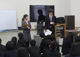 新潟県立五泉高等学校においてワークショップ「ちがうっておもしろい！」を行いました。_c0167632_17261718.jpg