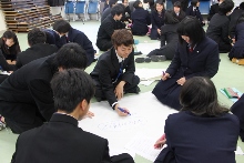 新潟県立五泉高等学校においてワークショップ「ちがうっておもしろい！」を行いました。_c0167632_1728131.jpg
