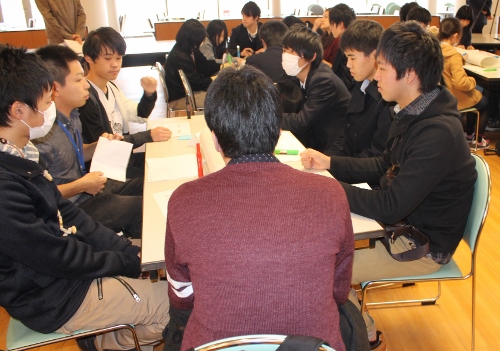 本学「推薦入試合格者入学前スクーリング」においてワークショップを実施しました。_c0167632_18201258.jpg