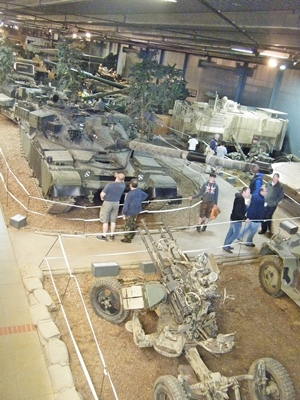 ケンブリッジシャー、ダックスフォード、戦争博物館　Imperial War Museum, Duxford, Cambridgeshire_c0351539_22045284.jpg