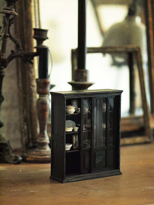 miniature* スライド式扉の家具 と、週末のお出かけ。_e0172847_15371019.jpg