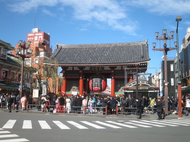 東京観光の王道、浅草へ_a0208783_1752757.jpg