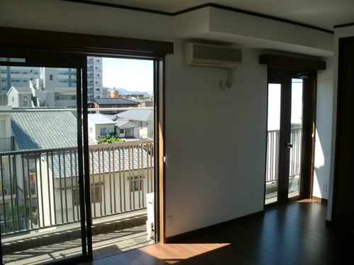 西区 N様邸・トイレ&洋間改修工事_d0125228_2202447.jpg
